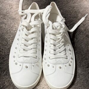 Stuart Weitzman White Pearl-Embellished Sneakers
